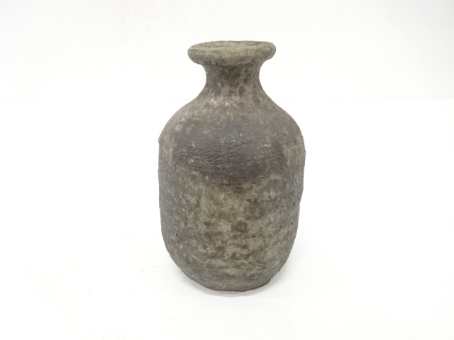 JAPANESE CERAMICS / BIZEN WARE FLOWER VASE / ARTISAN WORK